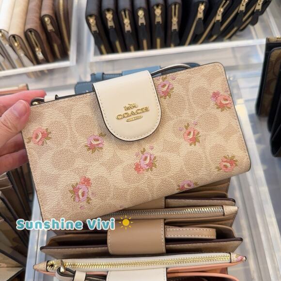 NWT Coach Phone Tech Wallet Signature Canvas With Floral Print CAR11 Gold/Sand - Picture 1 of 11